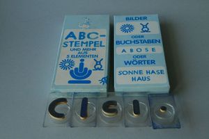 Abbildung Didaktisches Material: ABC-Stempel und mehr aus 5 Elementen