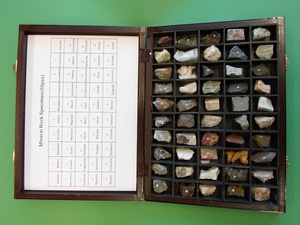 Abbildung Didaktisches Material: 50 Mineralien